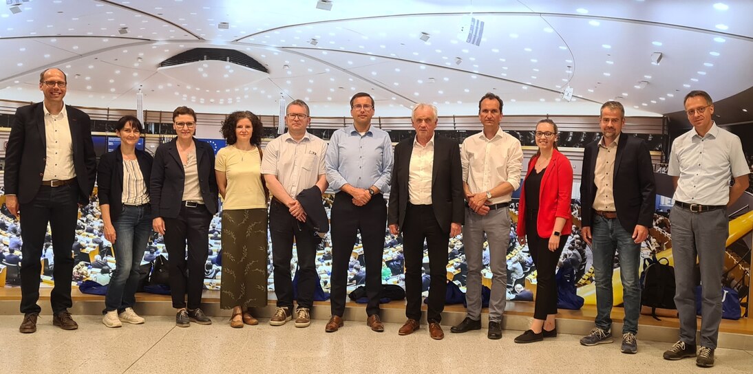 Gruppenfoto im Europäischen Parlament