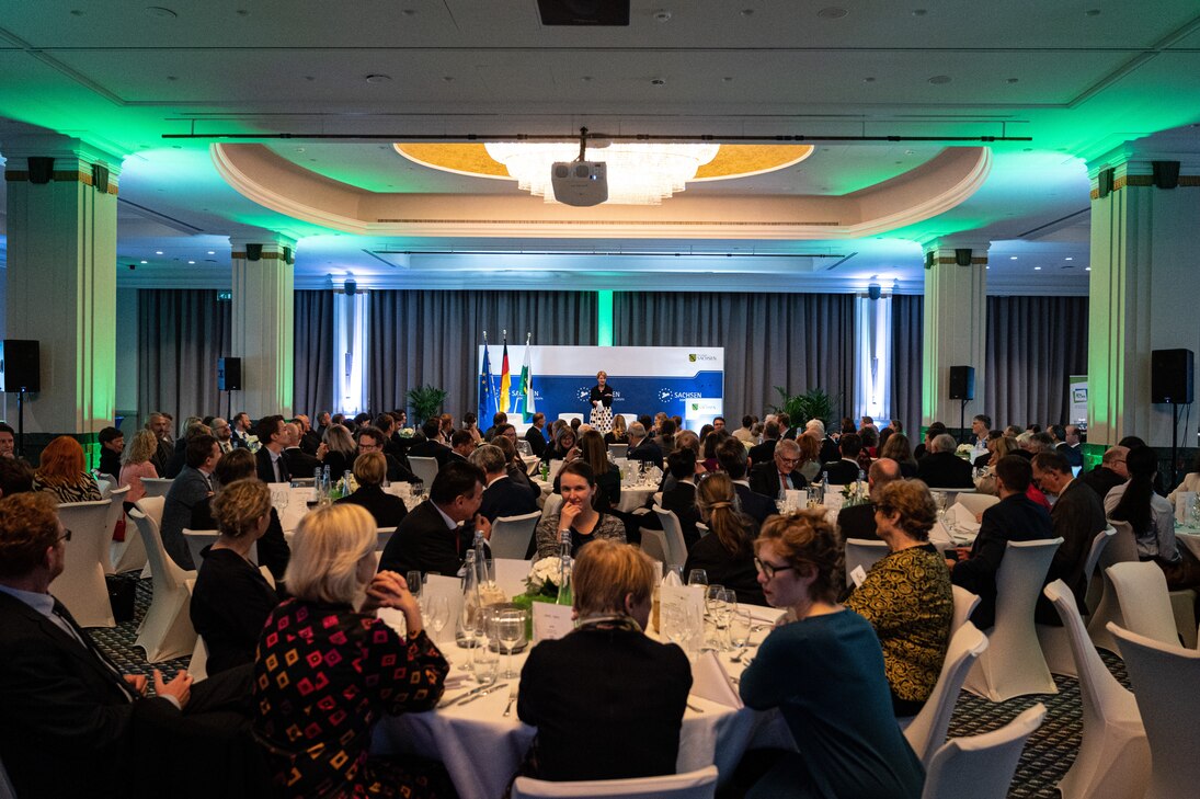 30 Jahre SVB - Festsaal und Gäste